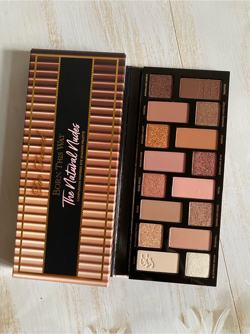 Too Faced Born This Way The Natural Nudes Eye Shadow Palette 16 Eyeshadow Shades